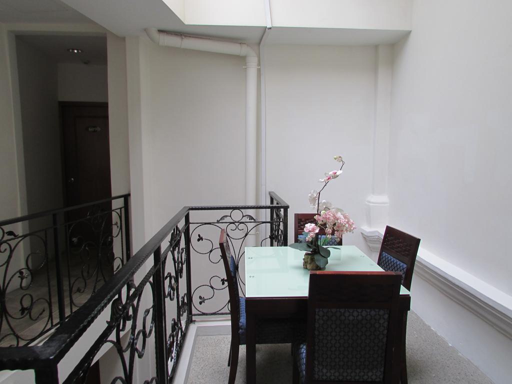 Amber Hotel Katong Сингапур Екстериор снимка