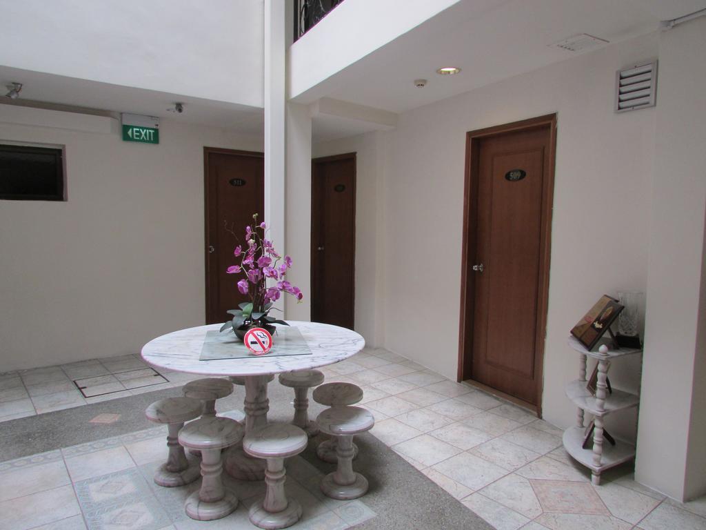 Amber Hotel Katong Сингапур Екстериор снимка