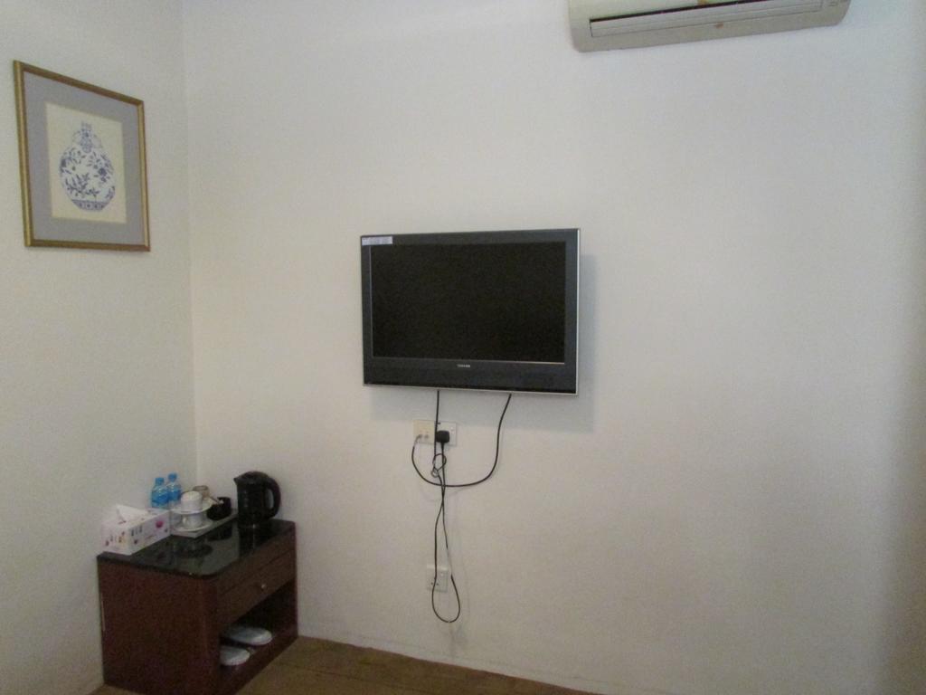 Amber Hotel Katong Сингапур Екстериор снимка